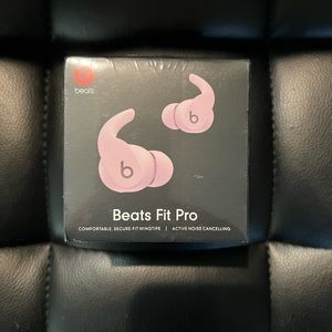 Beats fit pro